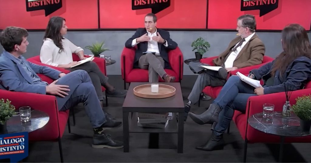 Con Diálogo es Distinto: Candidatos del distrito 11 debaten sobre seguridad, pensiones y reforma del Estado