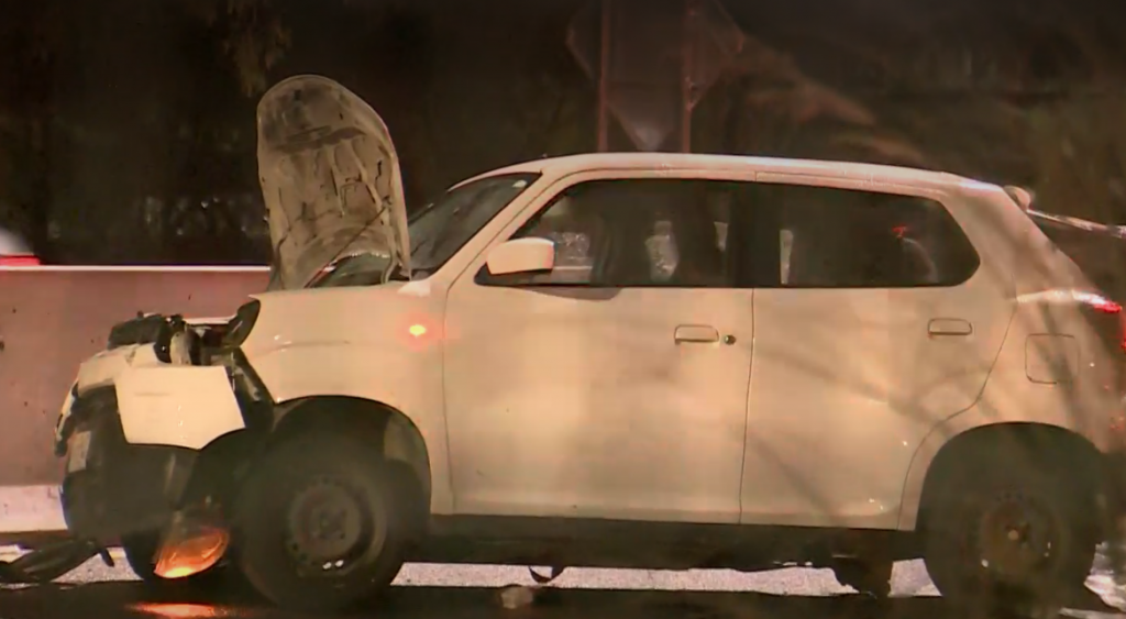 Joven muere tras choque en Austopista Costanera Norte: Viajaba en el maletero de un city car