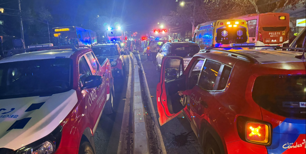 Las Condes: violento choque tras persecución policial