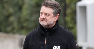Gobernador Claudio Orrego pide ampliar uso de pistolas taser en Carabineros