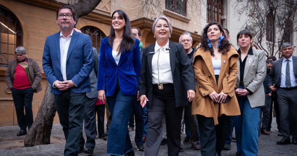 Unidad por Chile suma a la DC en histórica reunión con miras al programa económico de Jara