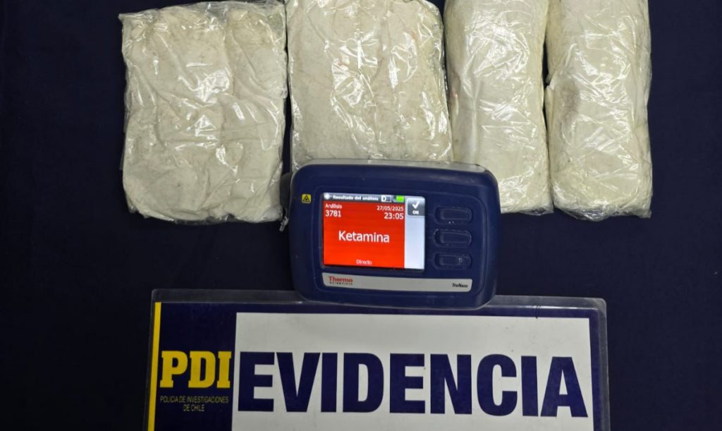 PDI Arica detuvo a extranjero en Chacalluta portando más de 9 mil dosis de ketamina en polvo