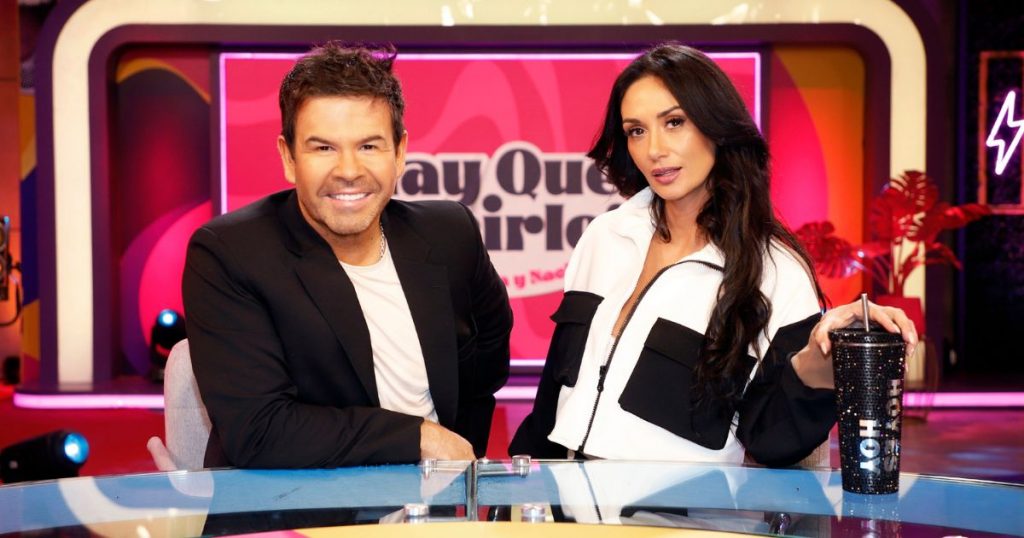 Pamela Díaz y Nacho Gutiérrez celebran el primer aniversario de “Hay que decirlo”