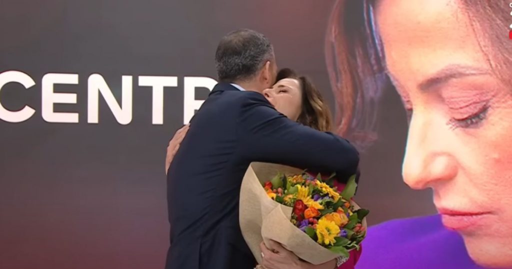 “Te vamos a extrañar mucho”: emotiva despedida a Cony Santa María en TVN