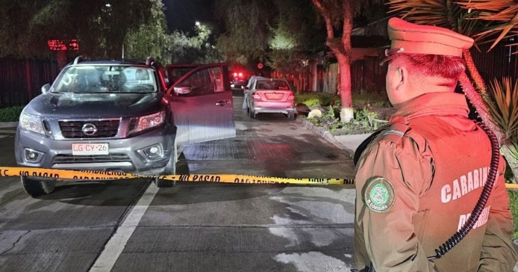 Carabineros detiene a banda involucrada en robo en Buin: Intentaron atropellar a uniformado