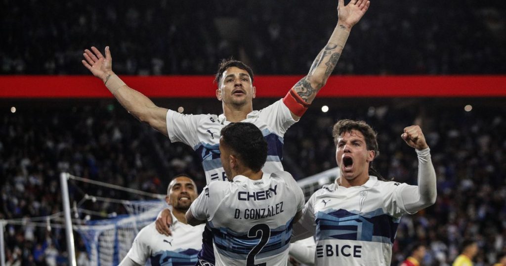 Universidad Católica inaugura con triunfo sobre Unión Española el Claro Arena