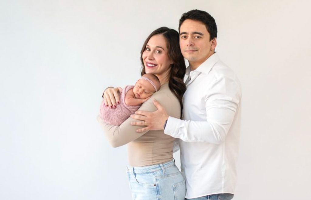 ¡Pura ternura! Valentina Roth comparte fotos con sus dos hijas y enamora a sus fans