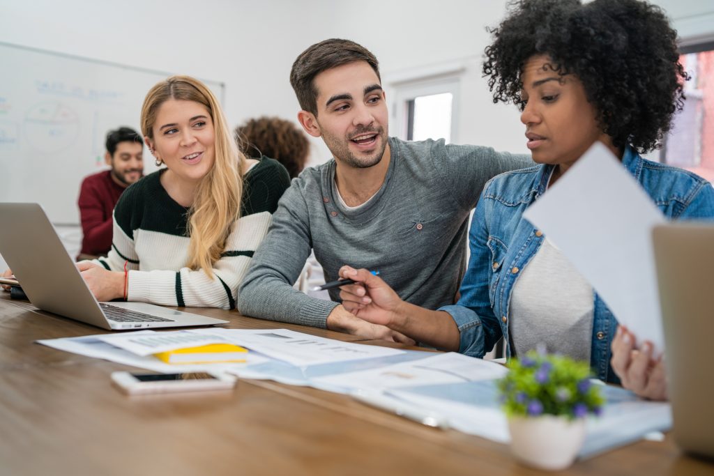 Estas son las carreras universitarias con más éxito y empleabilidad futura, según la IA