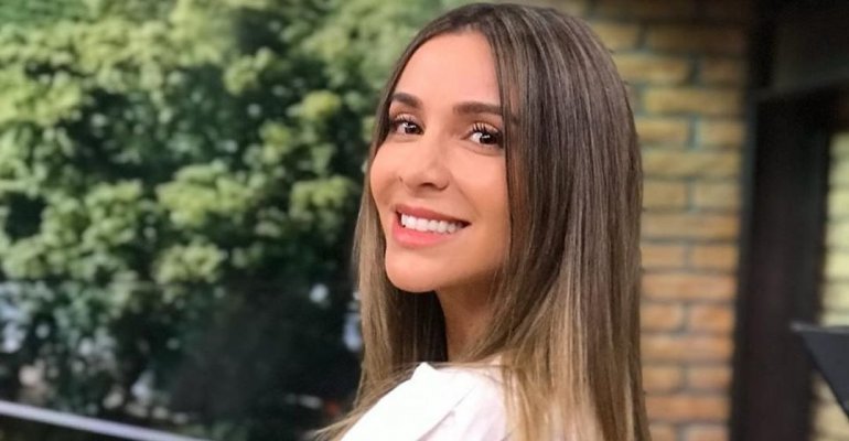 De “Viajando Ando” a la moda: Daniela Urrizola sorprende como modelo