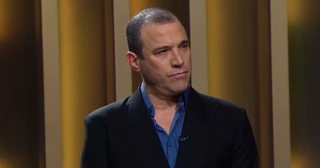 Misterio total: El incierto futuro de Julián Elfenbein en Chilevisión