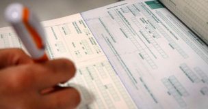Expulsan del país a 281 médicos extranjeros por emisión de licencias médicas falsas
