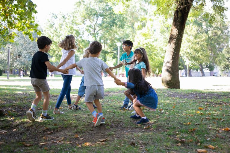 Alimentación, sueño y juego: los hábitos clave para el desarrollo infantil en el Día de la Niñez