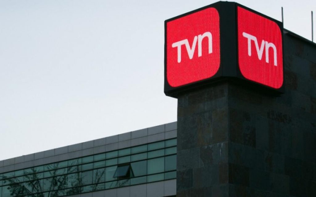 Se despide de TVN tras casi cinco años: La inesperada salida que sorprende al canal