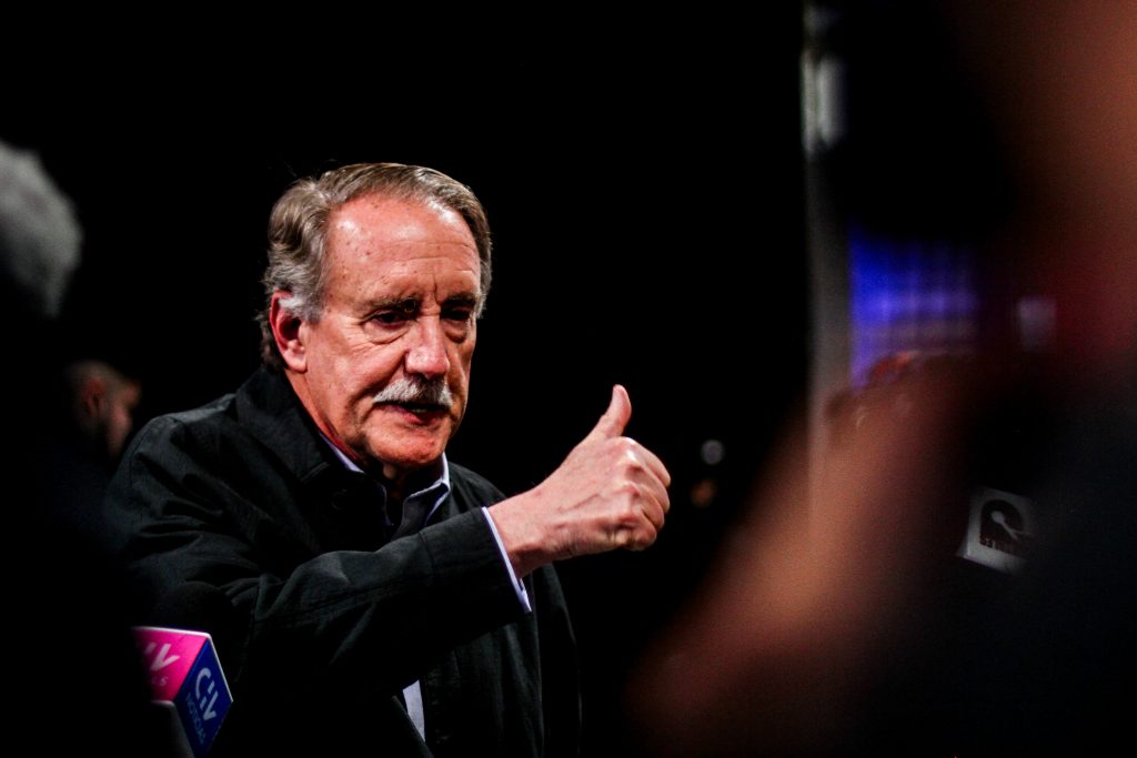 Artés en la previa del debate de CHV: “sospechoso que me hayan tocado dos candidatos difíciles”