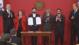 Boric promulga ley que crea Fiscalía Supraterritorial: “Chile no se rinde y combate