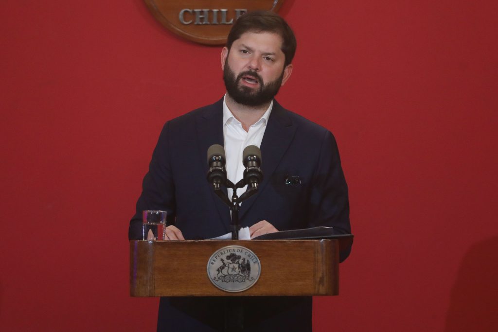Boric llama al Congreso a aprobar proyecto que levanta el secreto bancario