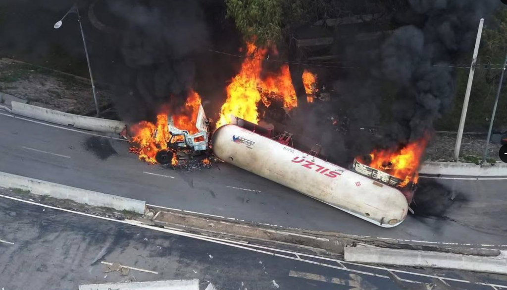 Explosión de camión de gas deja más de 70 víctimas en Ciudad de México