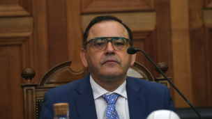 Antonio Ulloa evita la remoción y Congreso evalúa acusación constitucional