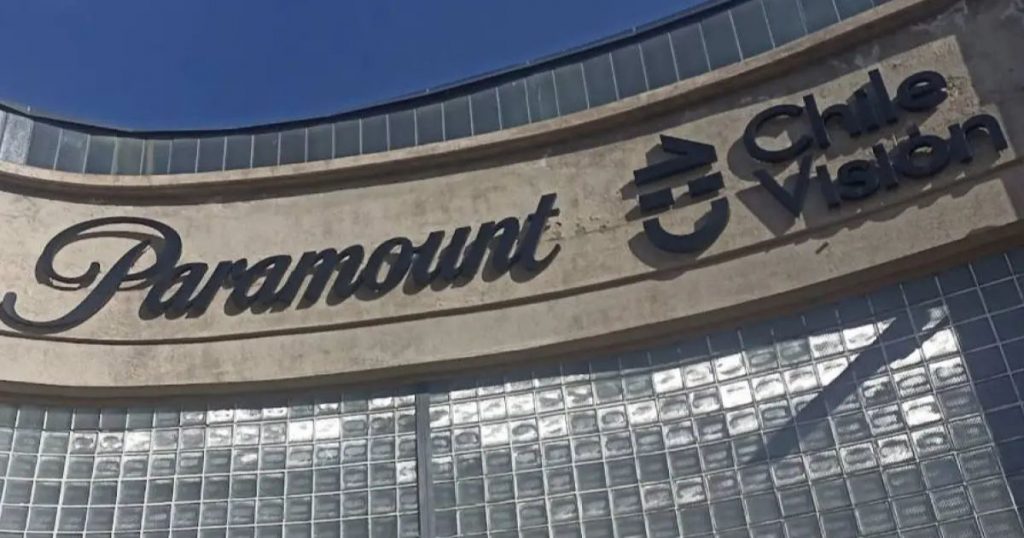 Doble grua televisiva: Chilevisión se la juega y traería dos destacados rostros a su estación