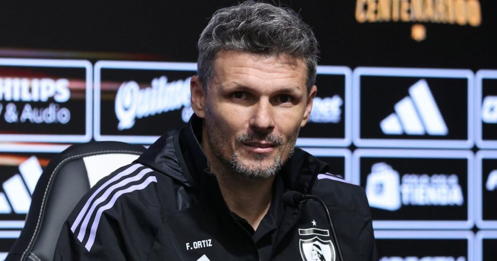 Nuevo DT de Colo-Colo revela charla con Arturo Vidal y fija sus primeros objetivos en el club