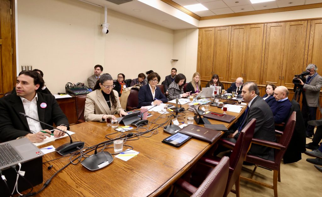 Comisión de Salud del Senado aprueba en general proyecto de ley de eutanasia