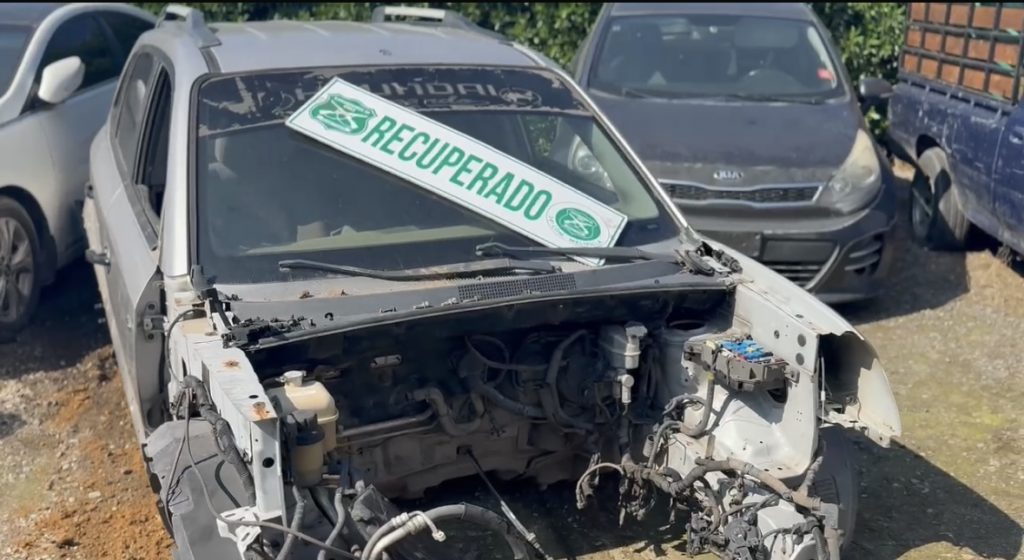 Fiscalización en desarmadurías de Melipilla culmina con detenido por receptación de vehículo