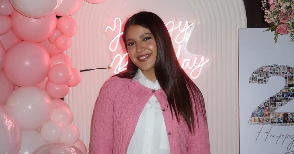 Ignacia Antonia festejó su cumpleaños número 24 y enseñó los exclusivos regalos que recibió