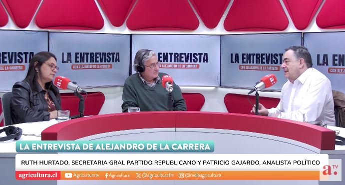 La Entrevista: Uso de bots en campañas, incierto voto obligatorio y candidatura de Jadue