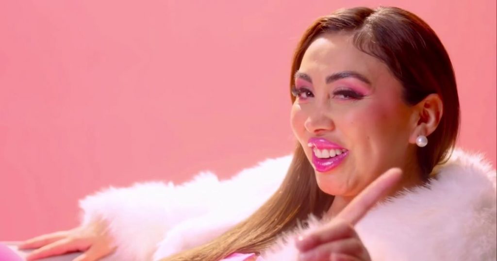 “Me como los dos”: Naya Fácil sorprende con sensual campaña para estas Fiestas Patrias