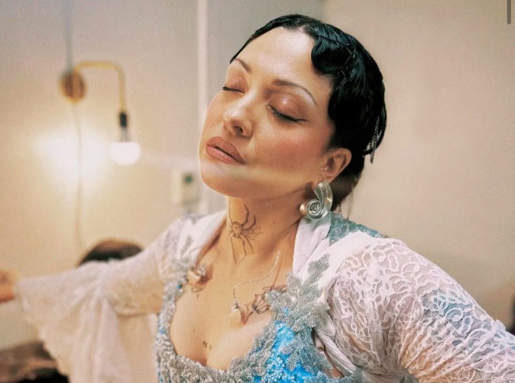 “Te voy a llorar mucho”: Mon Laferte enfrenta dolorosa pérdida y rompe en redes sociales