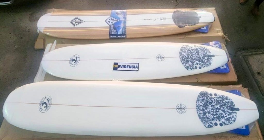 PDI Arica detuvo a imputado por receptación: vendía tablas de surf robadas por redes sociales