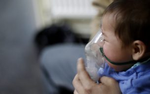Especialistas en alerta por aumento de casos de coqueluche en Chile