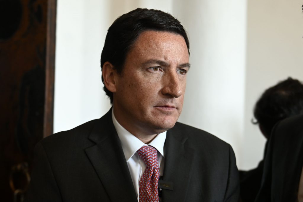 Squella desde comando de Kast afirma: “Esperemos los resultados, no forzaría una foto”