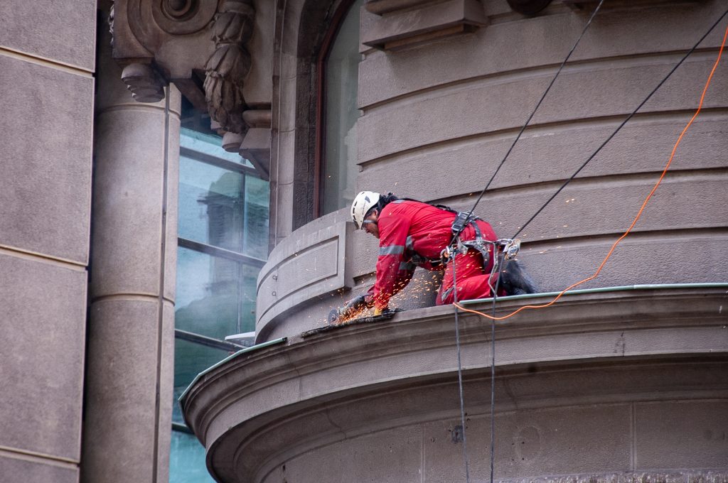 La tasa de desocupación nacional fue 8,4% en el trimestre agosto - octubre de 2025