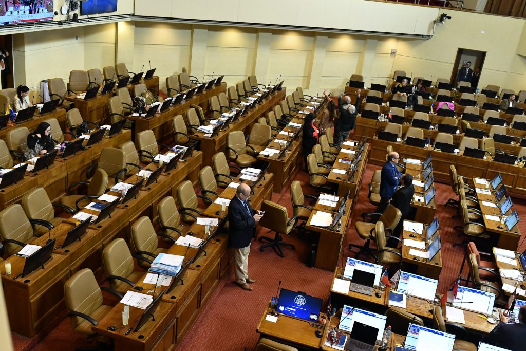 Cámara de Diputados suspende sesión por falta de quórum: llegaron 48 parlamentarios