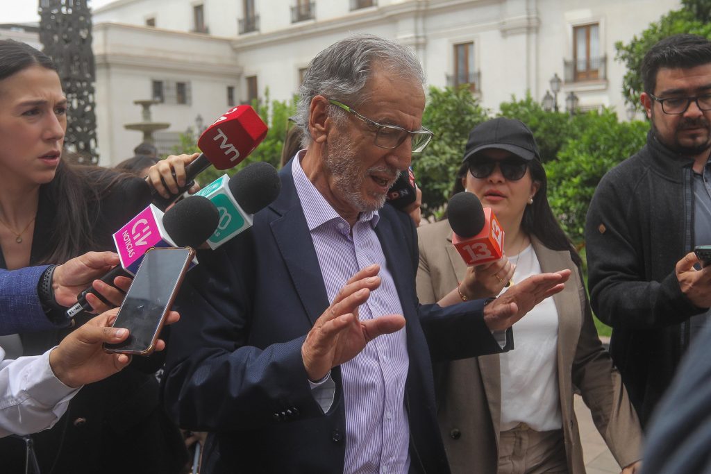 Quién es Álvaro García: el ahora biministro que asume Energía en medio de crisis por tarifas eléctricas