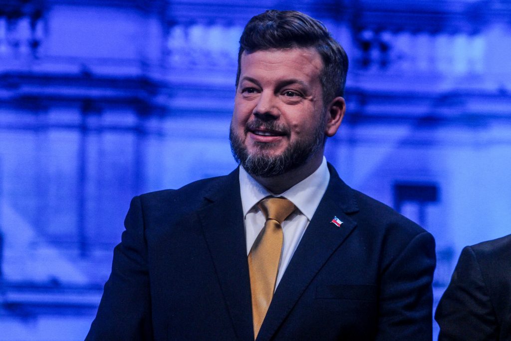 Johannes Kaiser propone la creación de la “PGU Mamá” para impulsar la natalidad