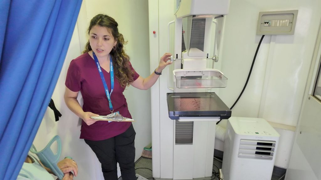 Círculo de Mujeres por la Prevención del Cáncer de Mama: La Florida impulsa jornada gratuita de autocuidado