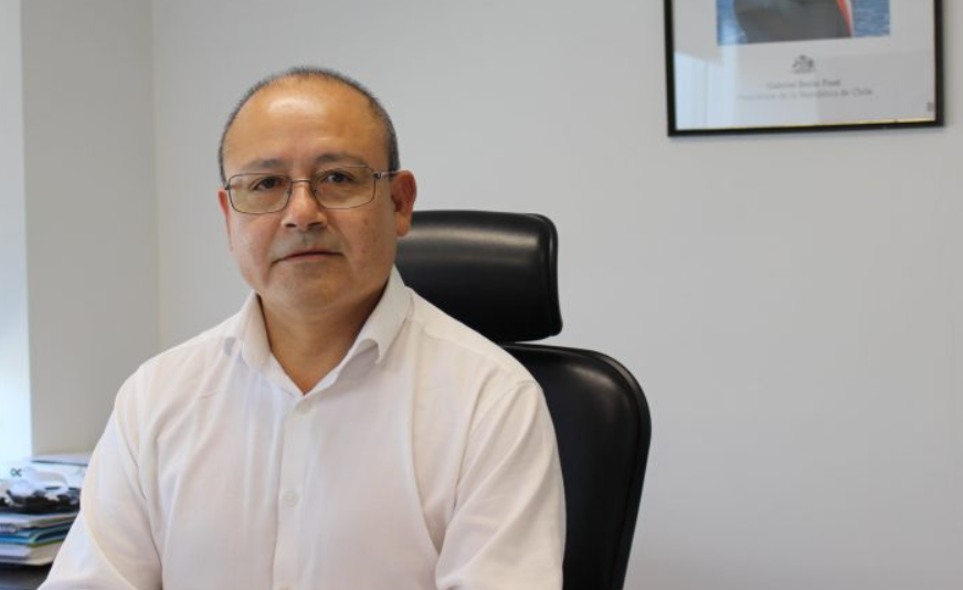 Gobierno exige renuncia a secretario ejecutivo de la CNE en pleno escándalo tarifario