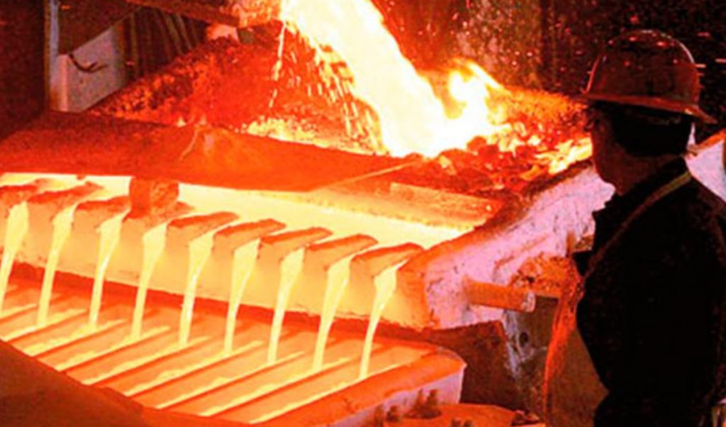 Cobre se dispara y podría alcanzar los 5 dólares la libra: economista analizó las razones