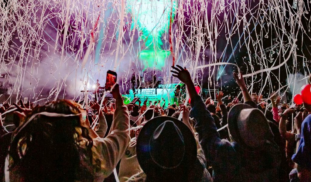 Fiesta, luces y emoción: así fue el regreso triunfal de Morat a Chile