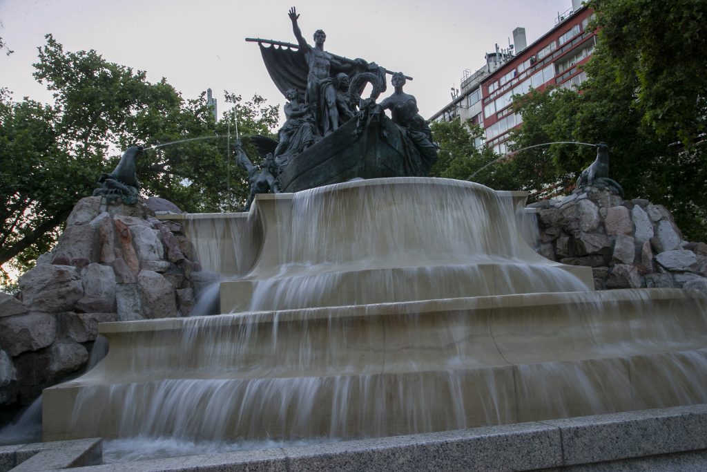 La Fuente Alemana vuelve al Parque Forestal: Metro de Santiago restauró el clásico ícono urbano