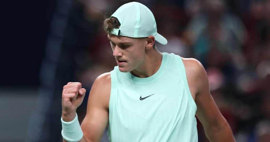 Holger Rune sufre grave lesión en ATP de Estocolmo: Se perdería gran parte de la próxima temporada