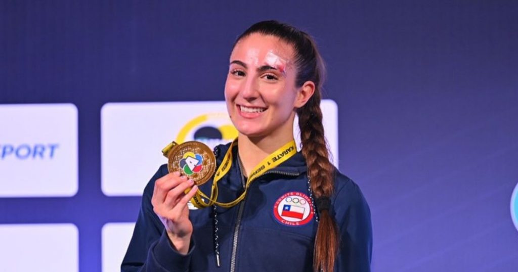 Valentina Toro consigue medalla de oro en Series A de Karate en Malasia