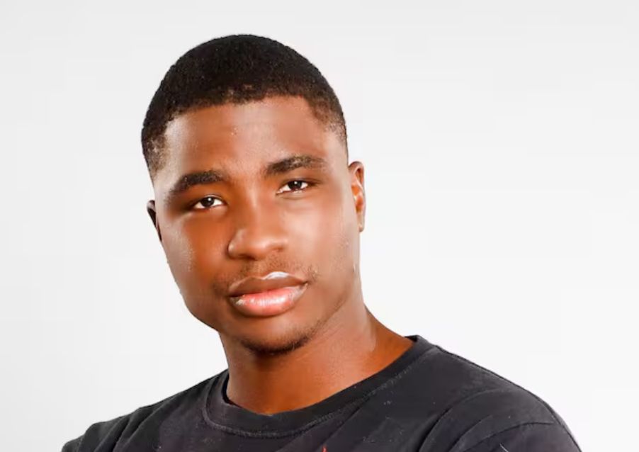 “Me pagan menos por ser negro”: Mike Milfort destapa cruda discriminación de marcas chilenas