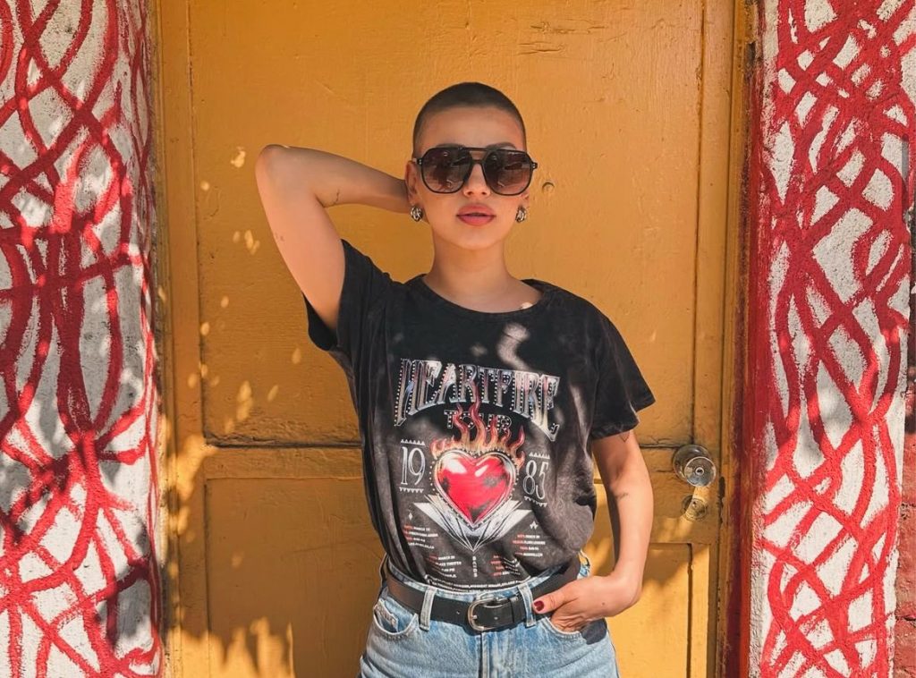 Karla Melo inspira a mujeres tras superar cáncer de mama y recibir ovación en Ruidosa Fest