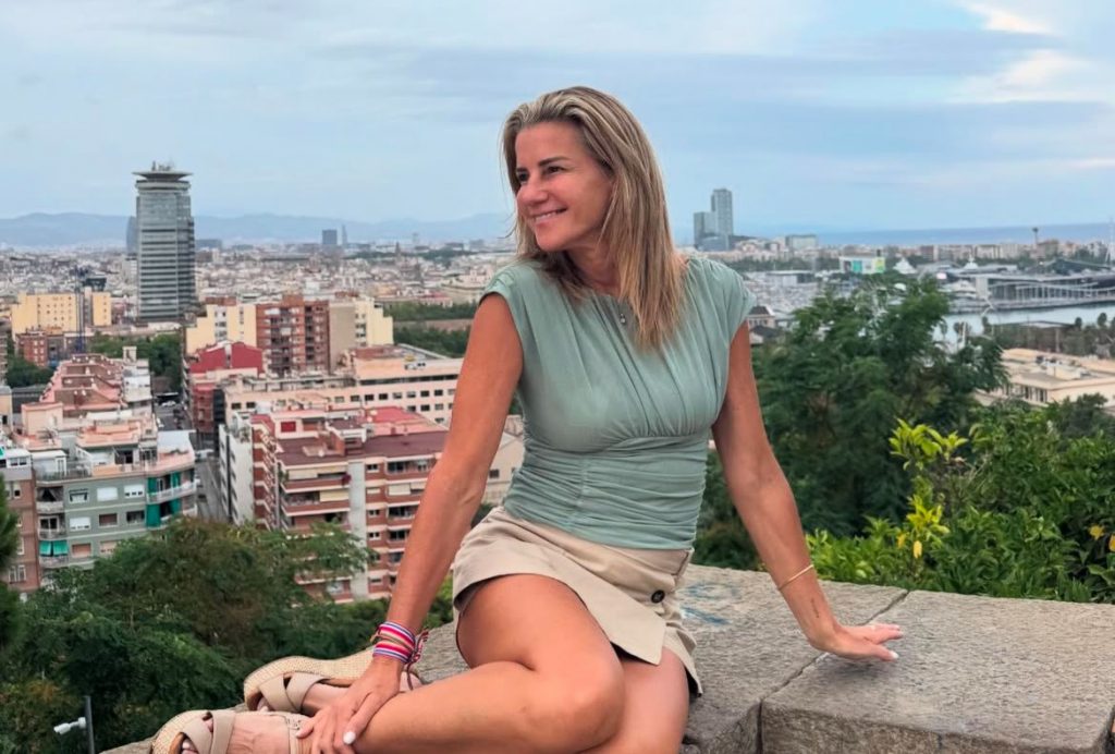 “Los 50 son el renacer de las mujeres”: Después de más de una década, Patricia Larraín regresa con fuerza