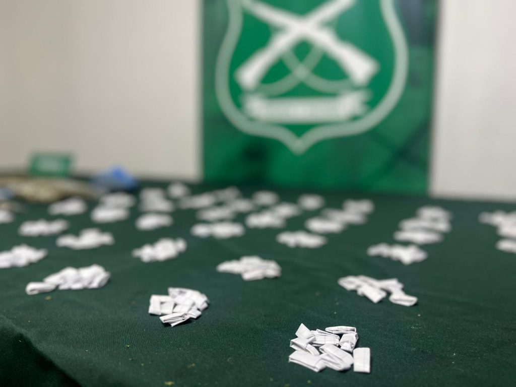 Carabineros OS-7 detiene a tres sujetos por tráfico de drogas en Rancagua