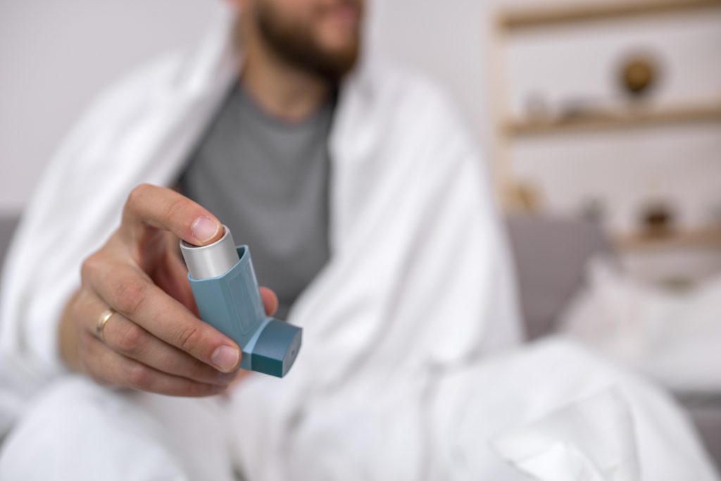 Asma: síntomas, causas y tratamientos para controlar esta enfermedad respiratoria