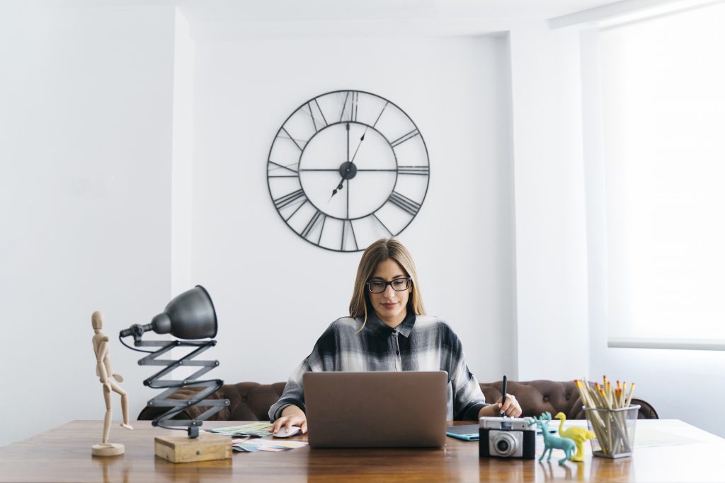 Cómo elevar tu productividad laboral: 5 claves que transformarán tu día